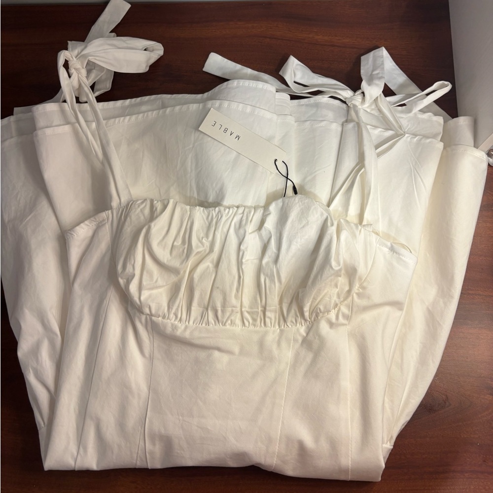 Mable White Dress - Picture 2 of 3